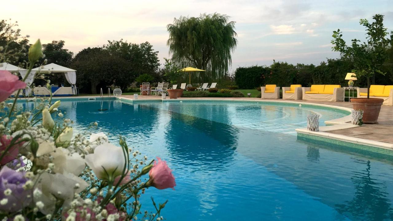 Tenuta Donnanna Agriturismo&Glamping Galatone Exterior foto