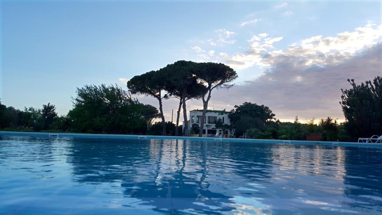 Tenuta Donnanna Agriturismo&Glamping Galatone Exterior foto