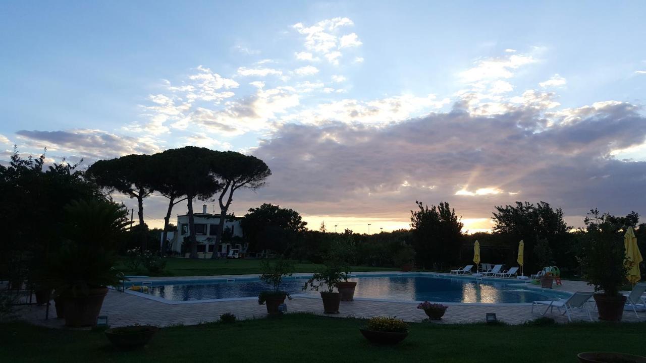Tenuta Donnanna Agriturismo&Glamping Galatone Exterior foto