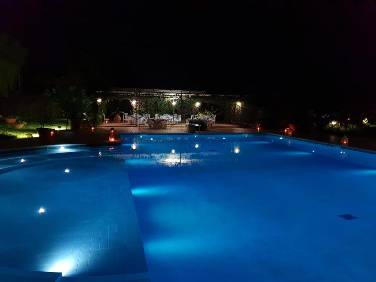 Tenuta Donnanna Agriturismo&Glamping Galatone Exterior foto