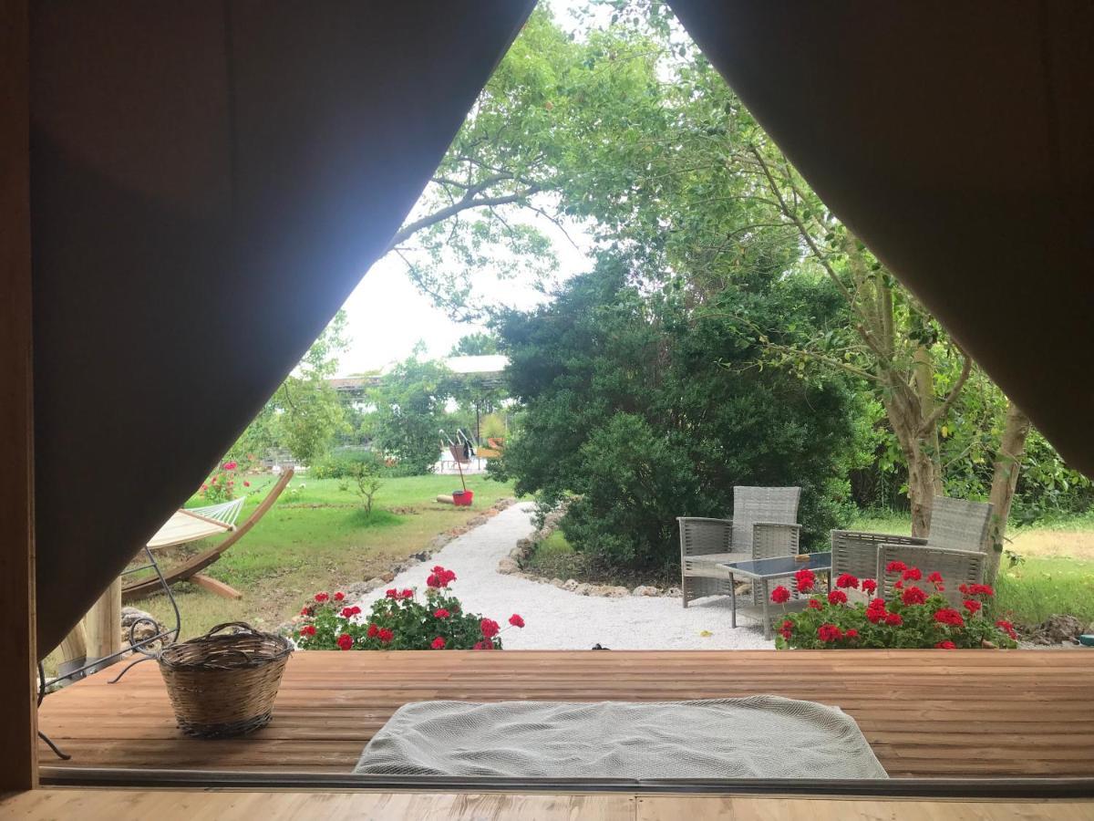 Tenuta Donnanna Agriturismo&Glamping Galatone Exterior foto